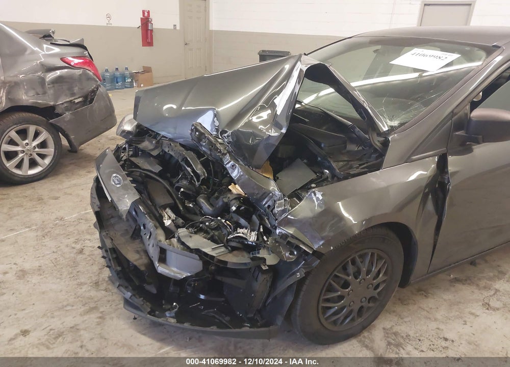 2018 FORD FOCUS VIN: 1FADP3E22JL298159
