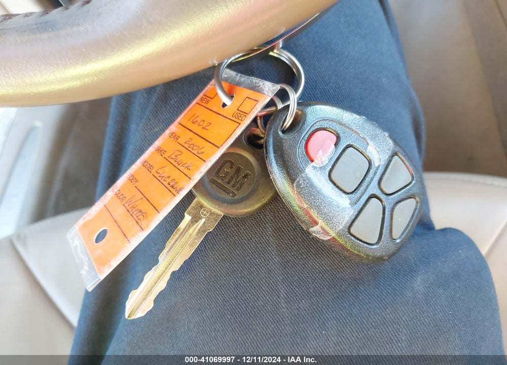 2006 BUICK LUCERNE CXS VIN: 1G4HE57Y56U249565