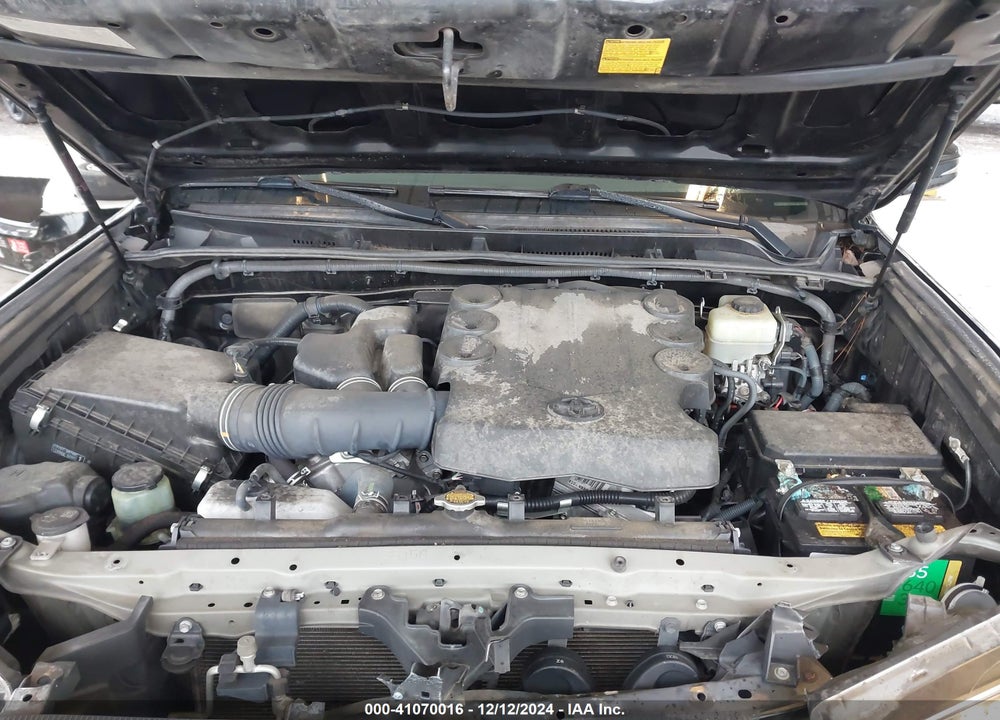 2014 TOYOTA 4RUNNER LIMITED VIN: JTEZU5JR2E5081210