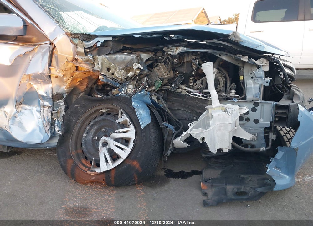 2012 TOYOTA CAMRY LE VIN: 4T4BF1FK2CR157856