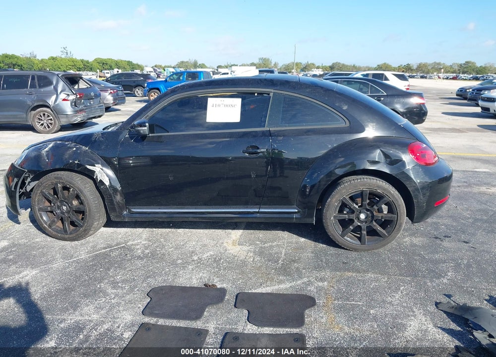 2013 VOLKSWAGEN BEETLE 2.5L VIN: 3VWJX7AT8DM661213