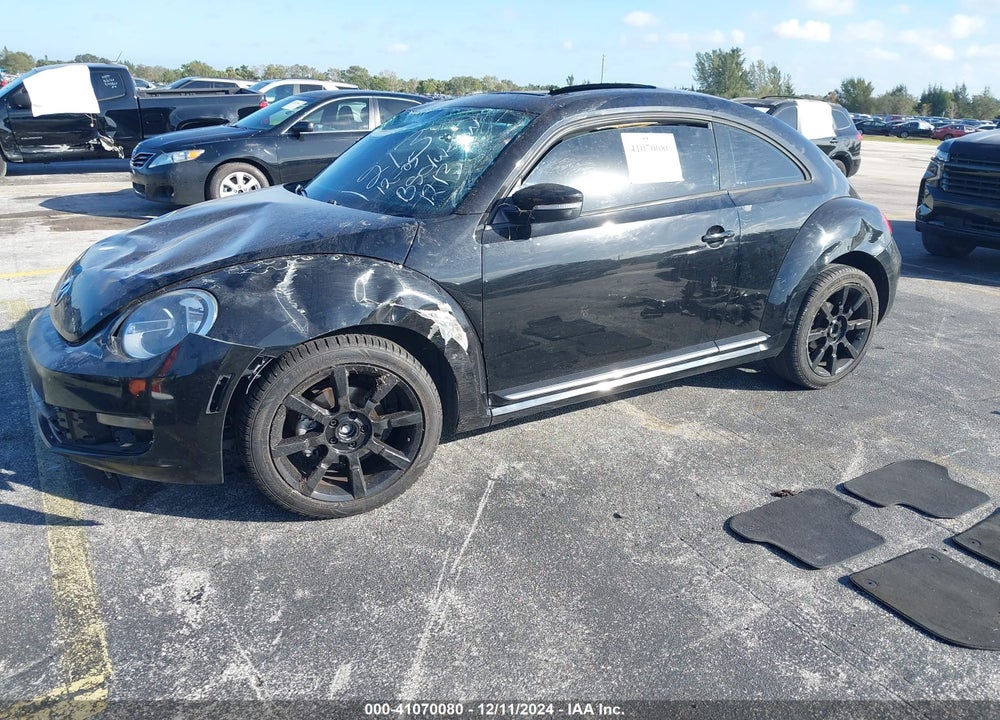 2013 VOLKSWAGEN BEETLE 2.5L VIN: 3VWJX7AT8DM661213