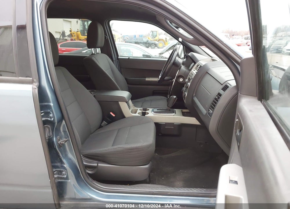 2011 FORD ESCAPE XLT VIN: 1FMCU0D71BKC25670
