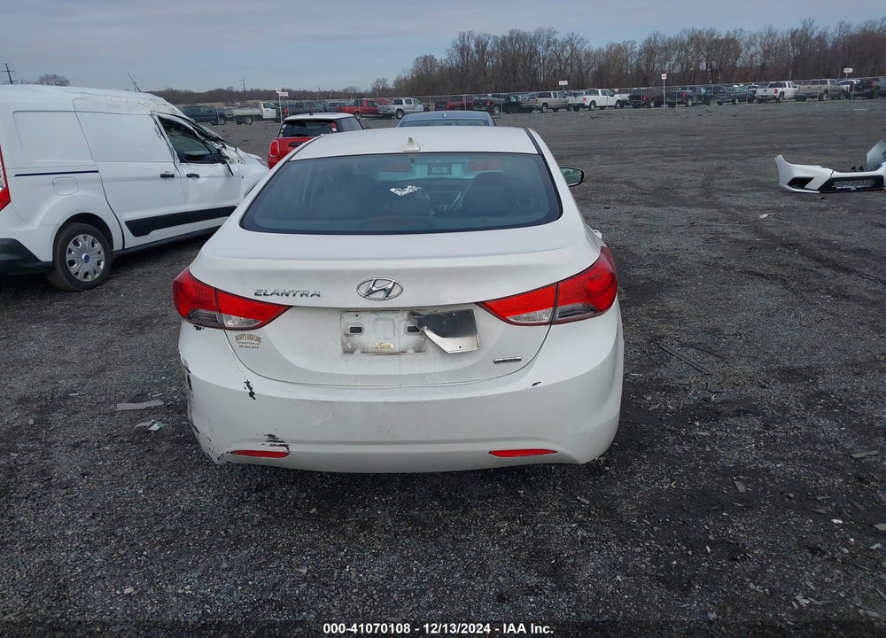 2011 HYUNDAI ELANTRA LIMITED VIN: 5NPDH4AE0BH039057