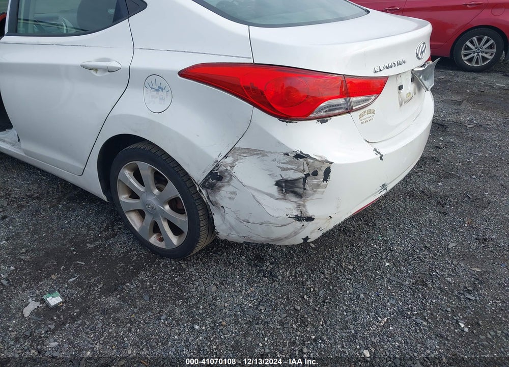 2011 HYUNDAI ELANTRA LIMITED VIN: 5NPDH4AE0BH039057