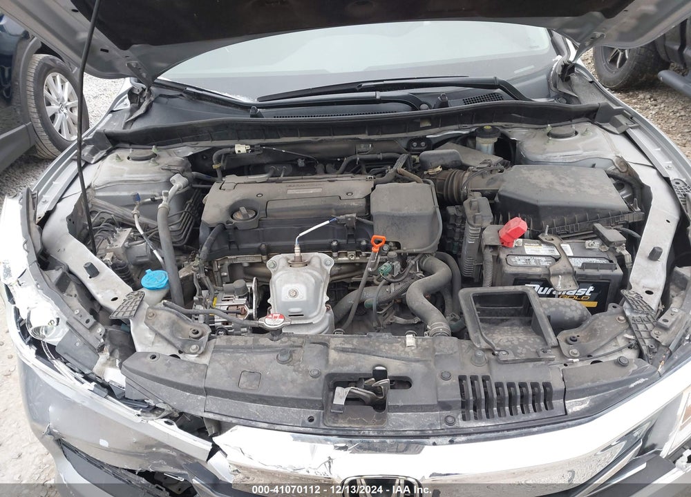 2017 HONDA ACCORD VIN: 1HGCR2F38HA165060