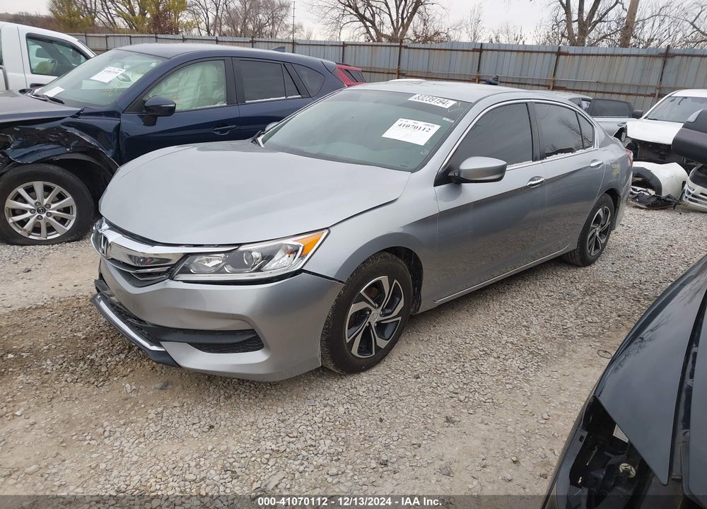 2017 HONDA ACCORD VIN: 1HGCR2F38HA165060