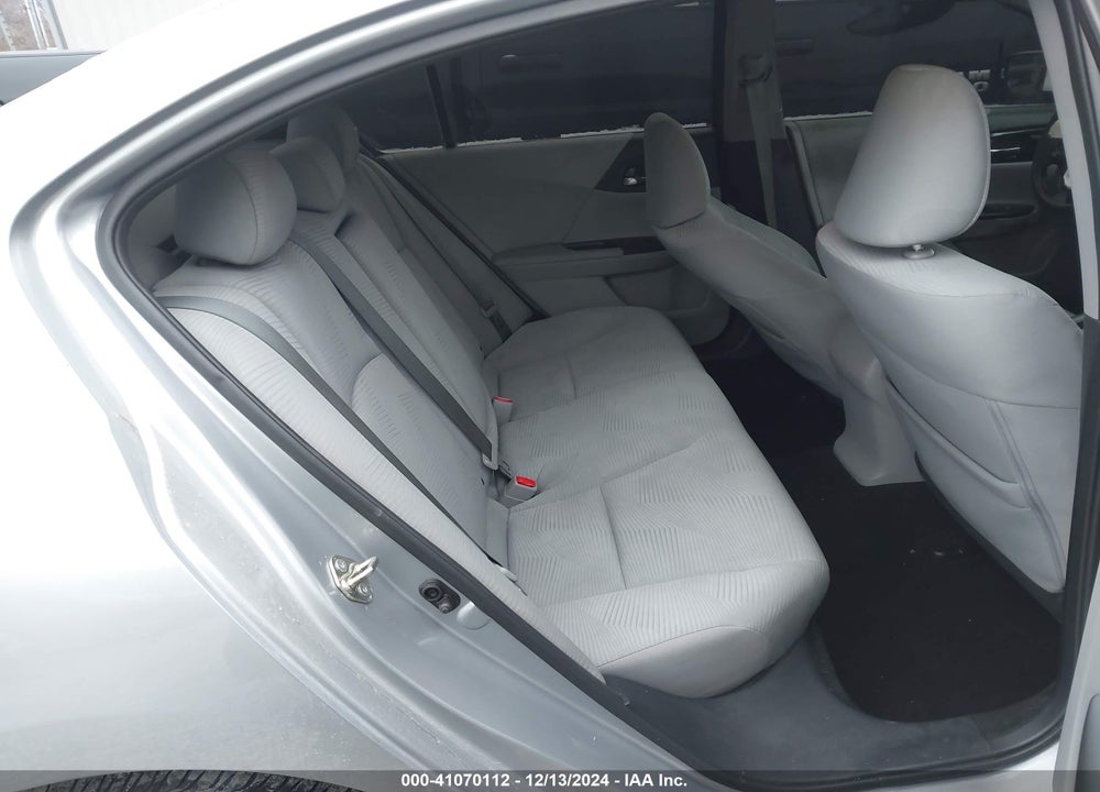 2017 HONDA ACCORD VIN: 1HGCR2F38HA165060