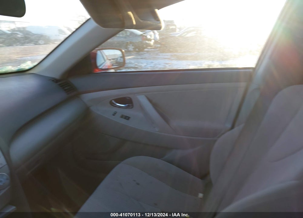 2011 TOYOTA CAMRY LE VIN: 4T1BF3EKXBU624625