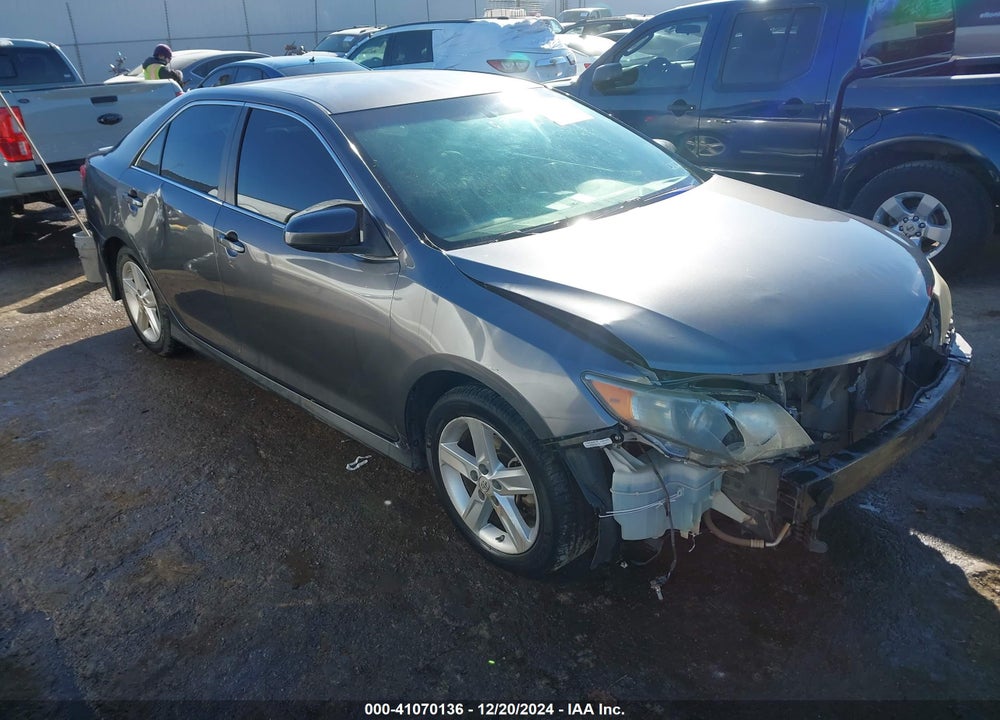 2014 TOYOTA CAMRY SE VIN: 4T1BF1FK9EU403167
