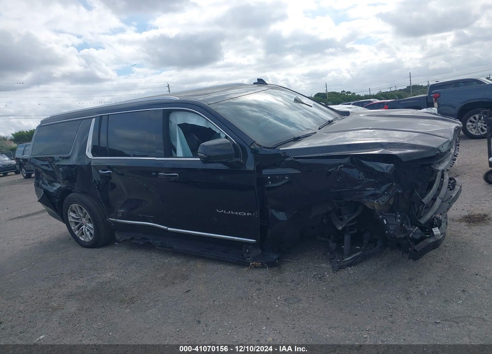 2021 GMC YUKON XL 2WD SLT VIN: 1GKS1GKD2MR375909