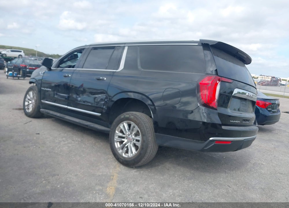 2021 GMC YUKON XL 2WD SLT VIN: 1GKS1GKD2MR375909