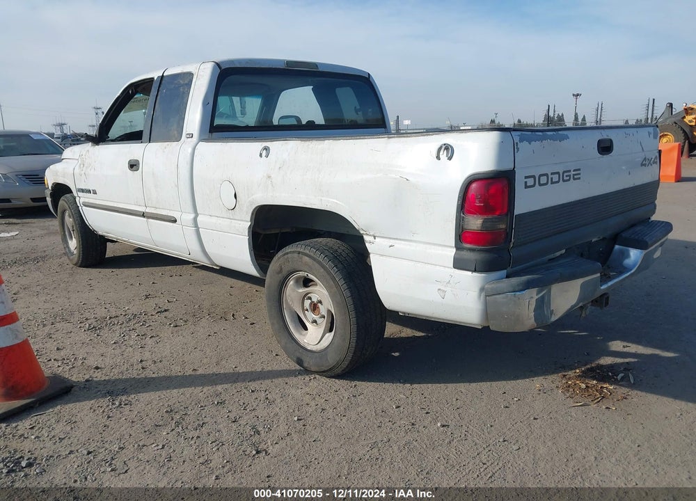 2001 DODGE RAM 1500 ST VIN: 3B7HC13Z01G790648
