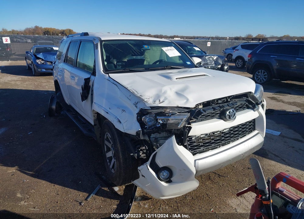 2018 TOYOTA 4RUNNER TRD OFF ROAD VIN: JTEBU5JR9J5536159