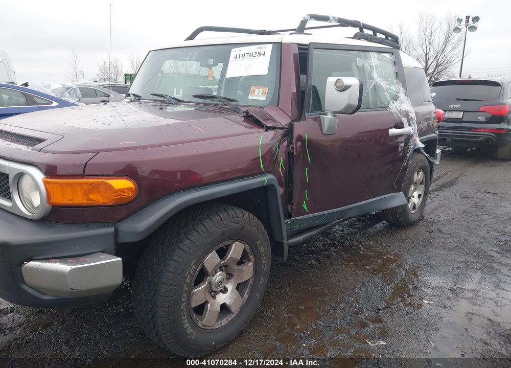 2007 TOYOTA FJ CRUISER VIN: JTEBU11F270053147