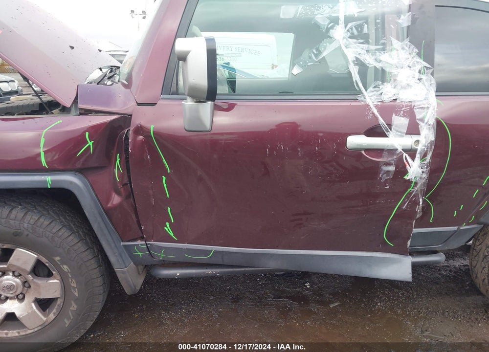 2007 TOYOTA FJ CRUISER VIN: JTEBU11F270053147
