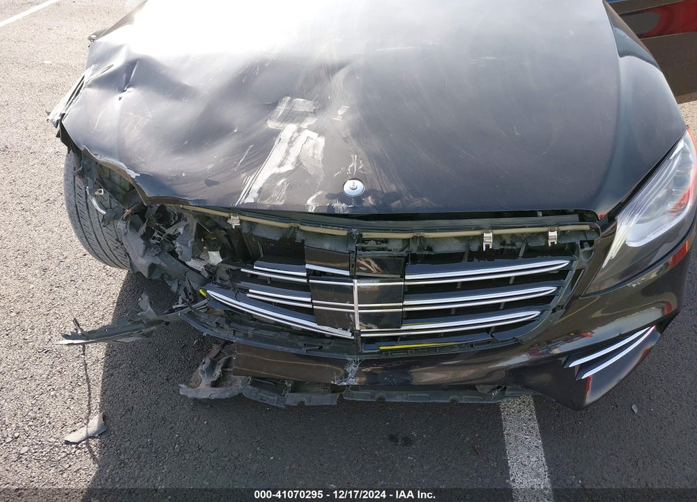 2018 MERCEDES-BENZ S 560 VIN: WDDUG8DB6JA385301