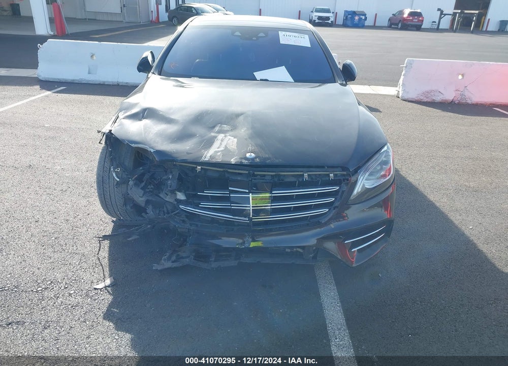2018 MERCEDES-BENZ S 560 VIN: WDDUG8DB6JA385301