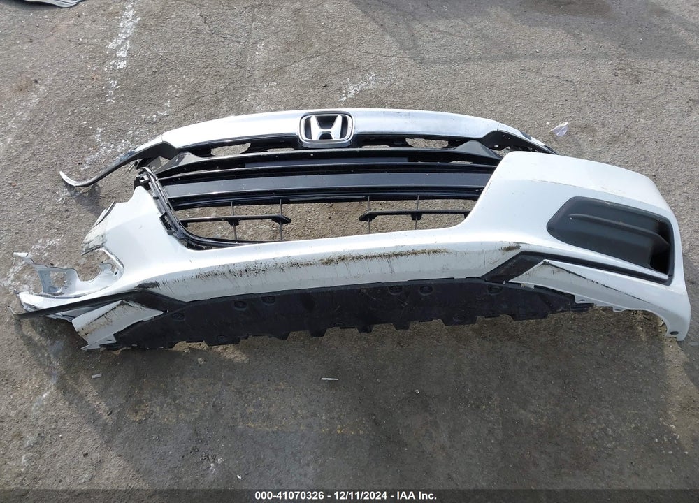2019 HONDA ACCORD LX VIN: 1HGCV1F1XKA047197