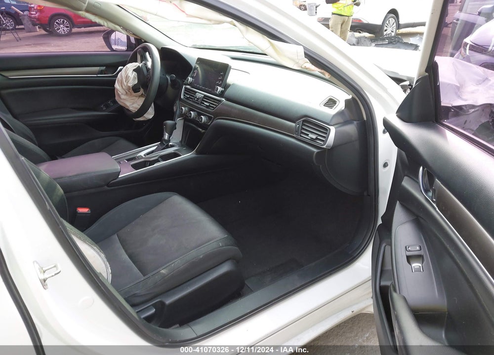2019 HONDA ACCORD LX VIN: 1HGCV1F1XKA047197