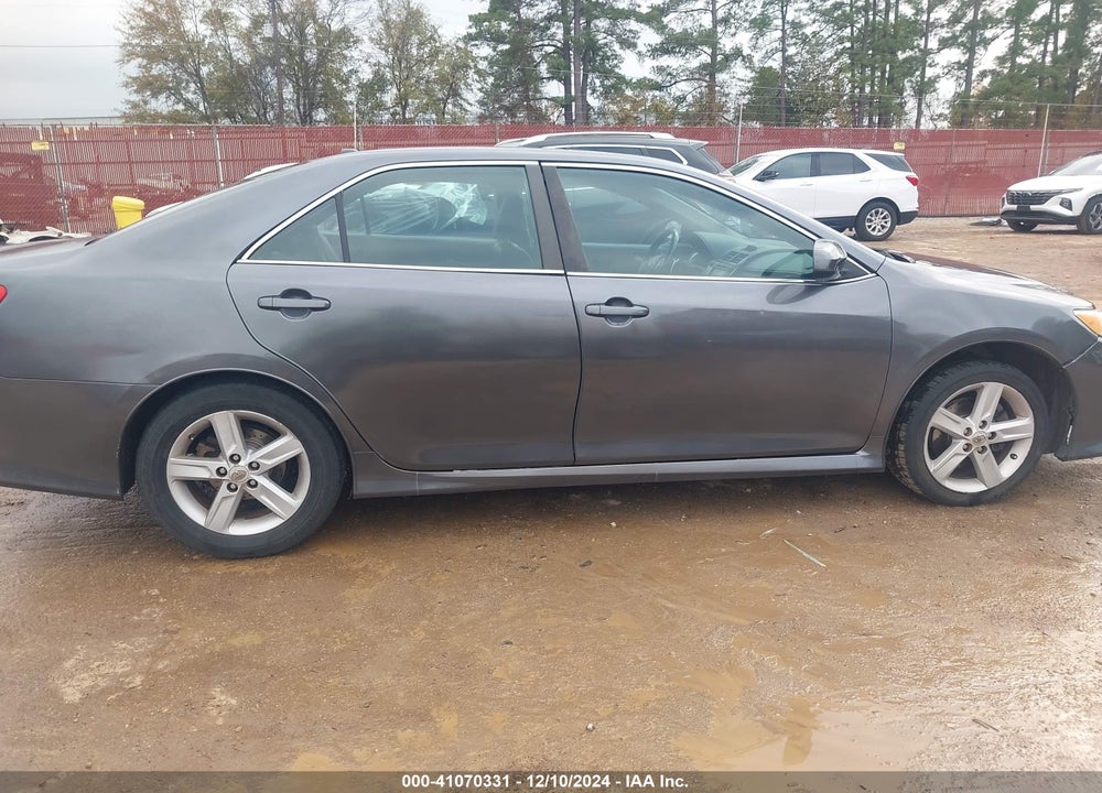 2012 TOYOTA CAMRY SE VIN: 4T1BF1FK5CU082676