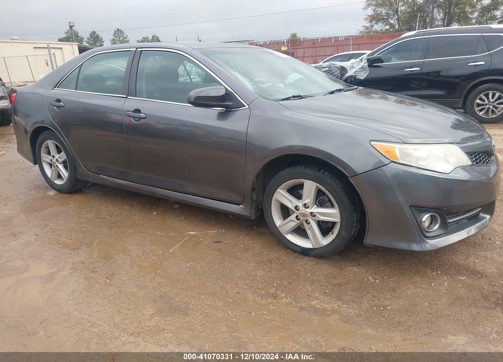2012 TOYOTA CAMRY SE VIN: 4T1BF1FK5CU082676