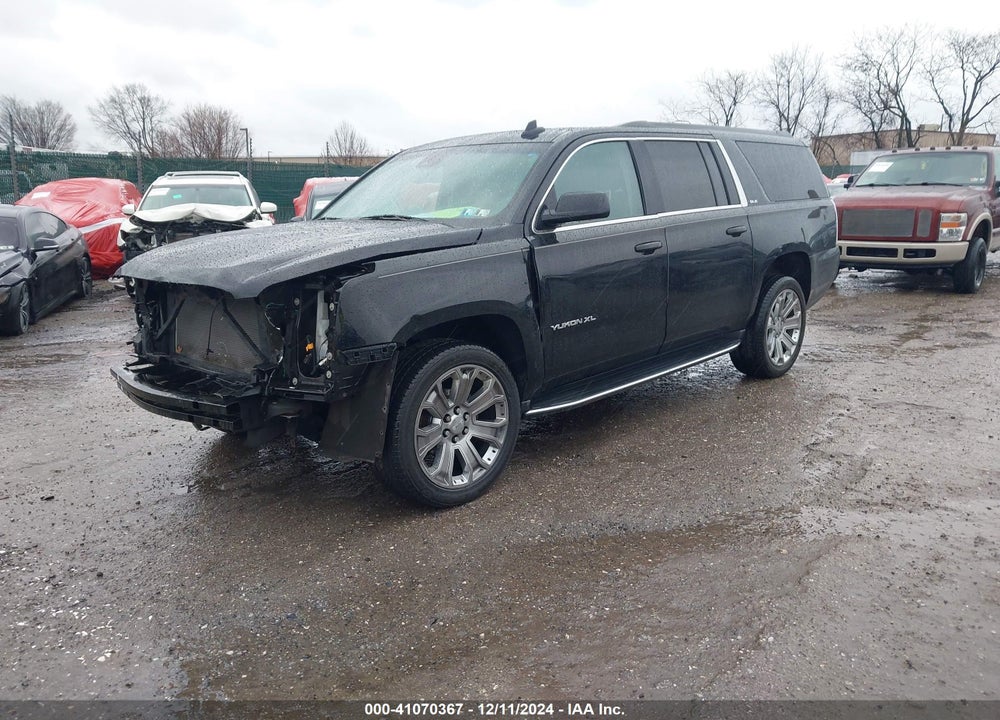 2017 GMC YUKON XL SLE VIN: 1GKS2FKC7HR320005