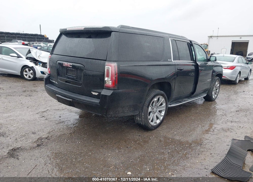 2017 GMC YUKON XL SLE VIN: 1GKS2FKC7HR320005