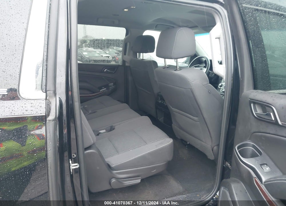 2017 GMC YUKON XL SLE VIN: 1GKS2FKC7HR320005