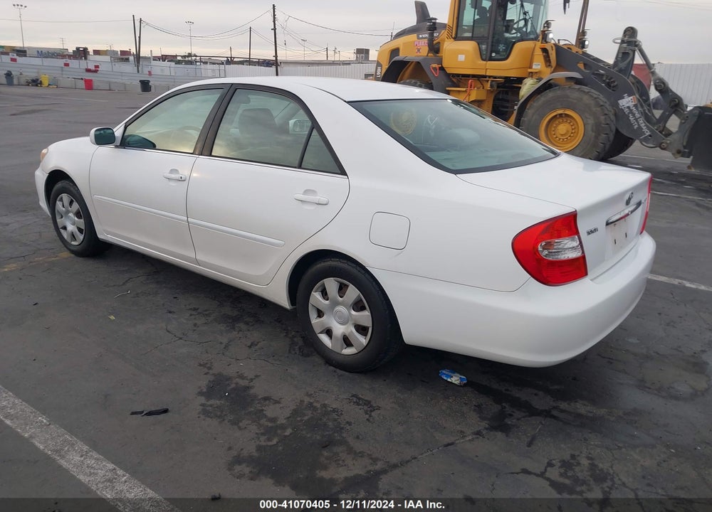 2002 TOYOTA CAMRY LE VIN: JTDBE32K320064756