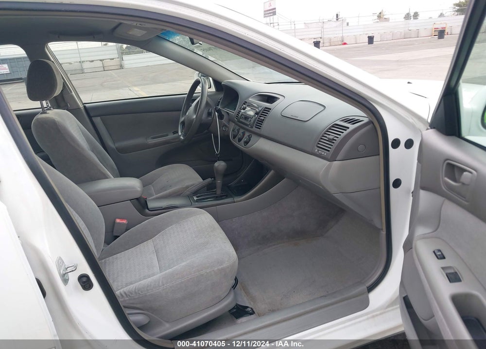 2002 TOYOTA CAMRY LE VIN: JTDBE32K320064756