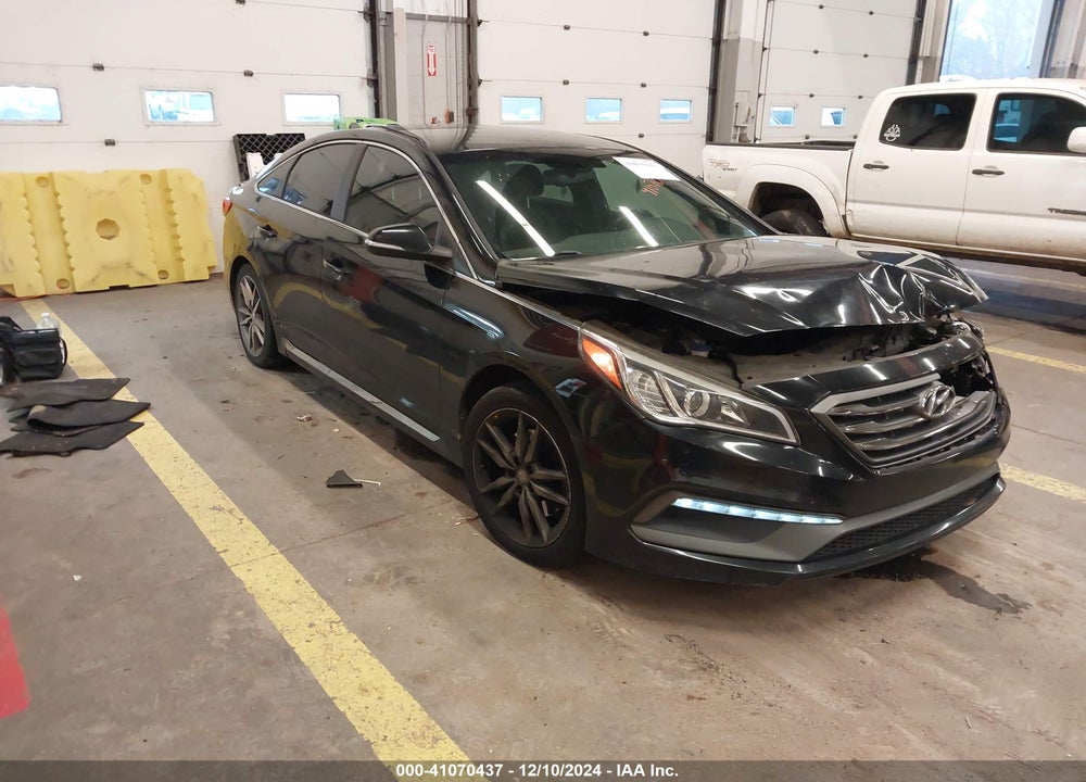 2017 HYUNDAI SONATA SPORT 2.0T VIN: 5NPE34AB9HH557394