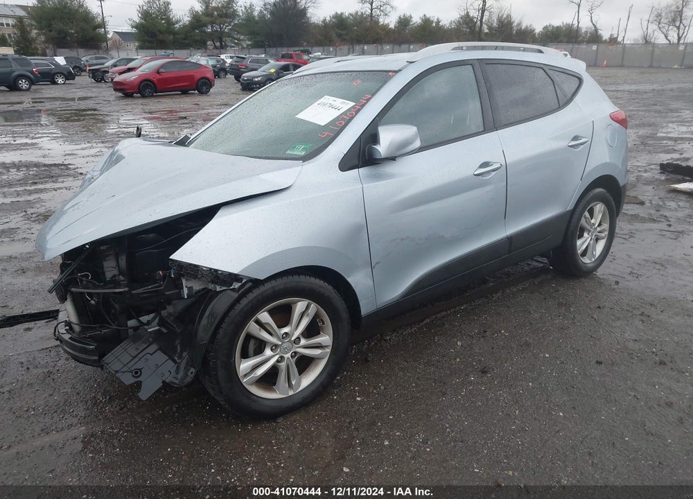2011 HYUNDAI TUCSON GLS VIN: KM8JU3AC2BU198235