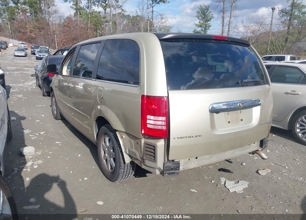 2010 CHRYSLER TOWN & COUNTRY NEW LX VIN: 2A4RR2D16AR374545