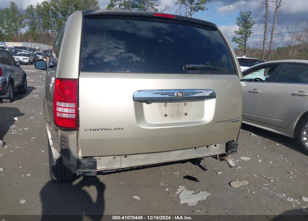 2010 CHRYSLER TOWN & COUNTRY NEW LX VIN: 2A4RR2D16AR374545