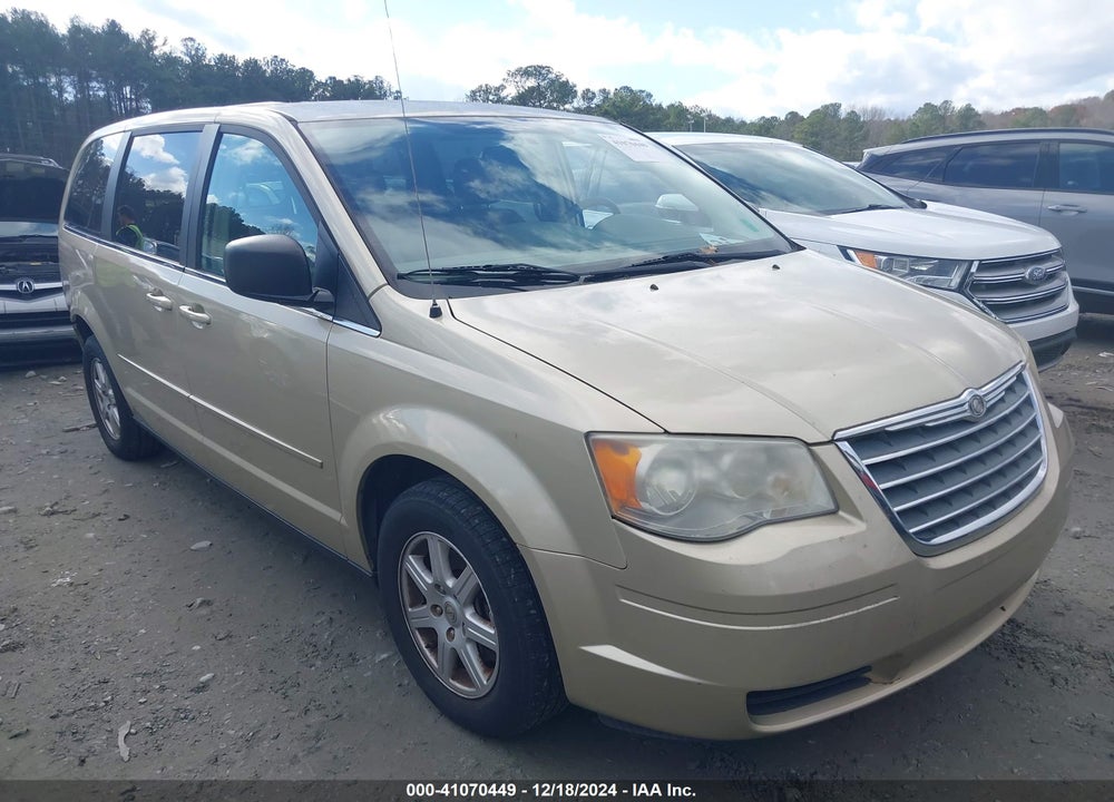 2010 CHRYSLER TOWN & COUNTRY NEW LX VIN: 2A4RR2D16AR374545