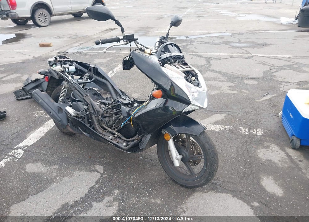2013 HONDA PCX 150 VIN: MLHKF1216D5005521