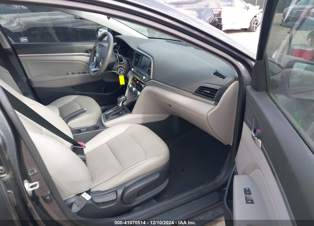 2020 HYUNDAI ELANTRA VIN: 5NPD84LF8LH564732
