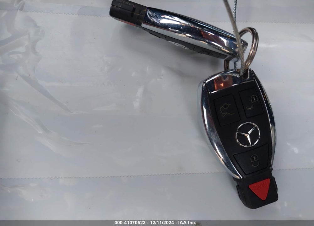 2015 MERCEDES-BENZ S 550 4MATIC VIN: WDDUG8FB0FA092546