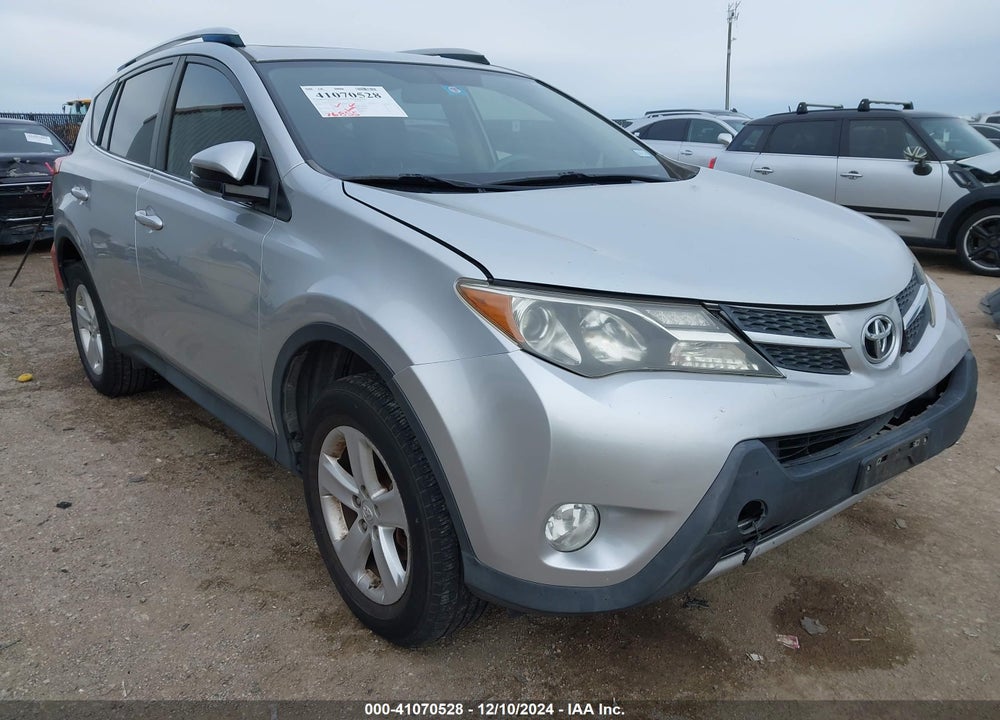 2013 TOYOTA RAV4 XLE VIN: JTMWFREV1D5015682