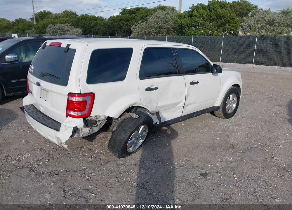 2011 FORD ESCAPE XLS VIN: 1FMCU0C79BKB73982