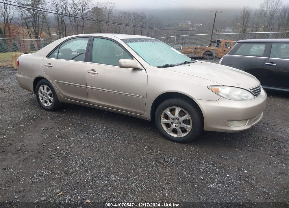 2005 TOYOTA CAMRY XLE V6 VIN: 4T1BF30K05U083421