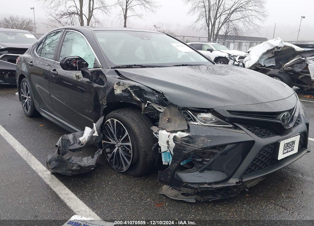 2019 TOYOTA CAMRY VIN: 4T1B11HK0KU845875