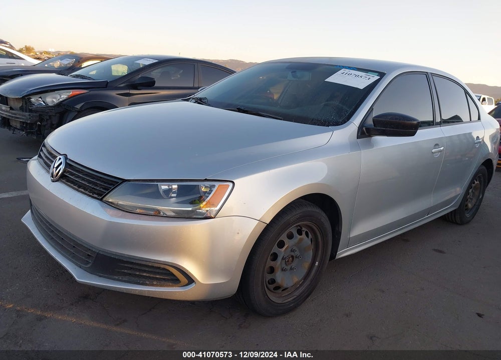 2011 VOLKSWAGEN JETTA 2.0L S VIN: 3VW2K7AJXBM379671