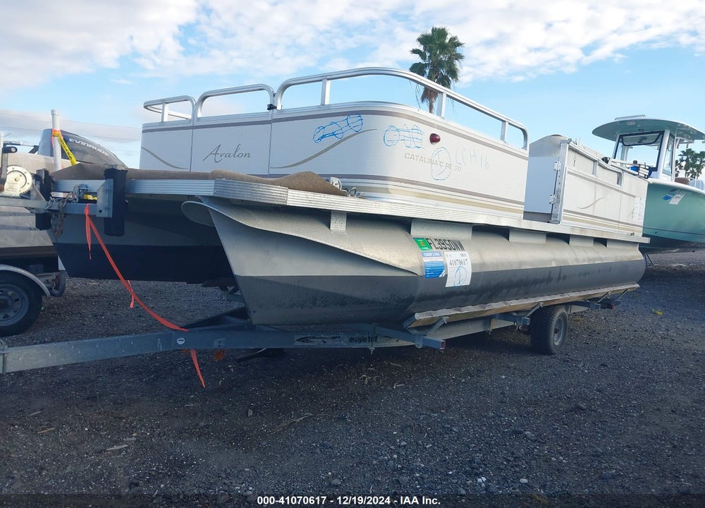 2007 AVALON BOAT VIN: DVN43822H607