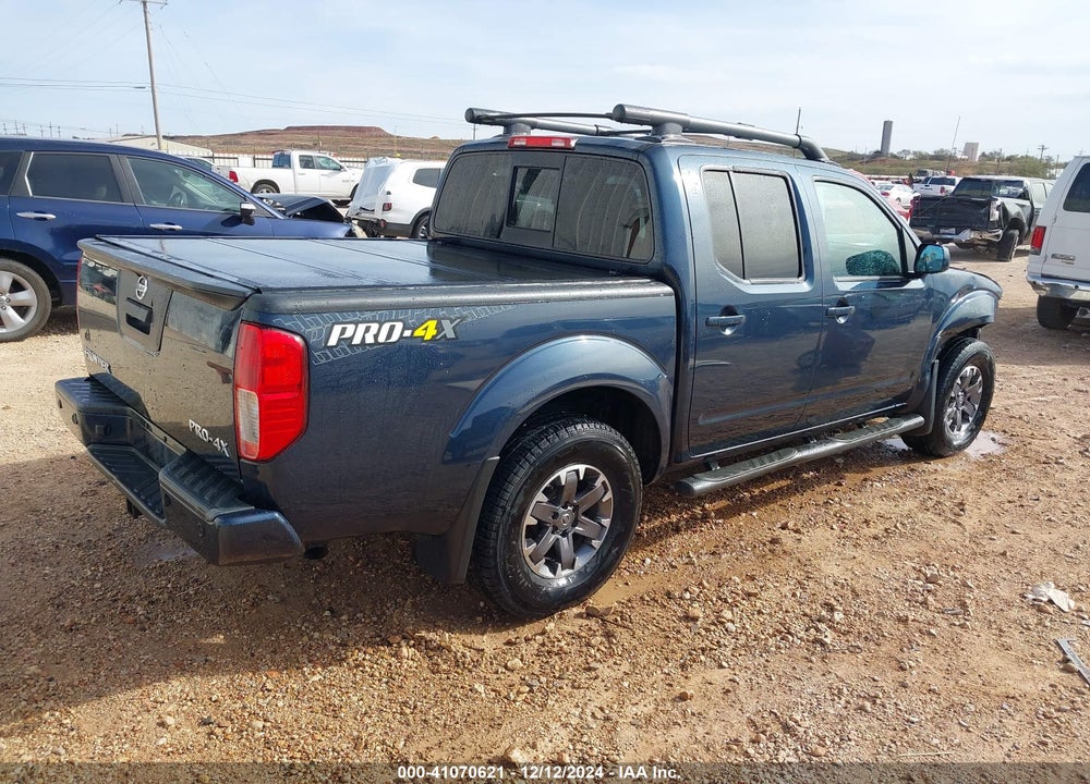 2016 FRONTIER NISSAN  PRO-4X VIN: 1N6AD0EV8GN902726