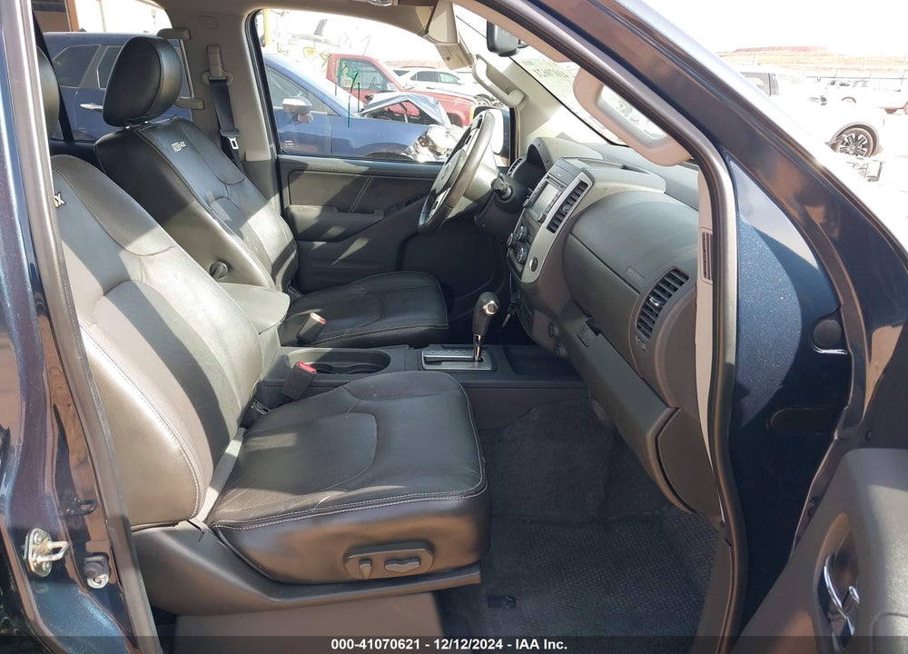 2016 FRONTIER NISSAN  PRO-4X VIN: 1N6AD0EV8GN902726