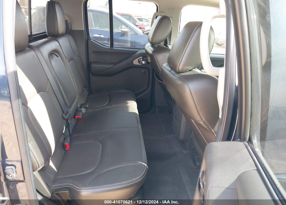 2016 FRONTIER NISSAN  PRO-4X VIN: 1N6AD0EV8GN902726