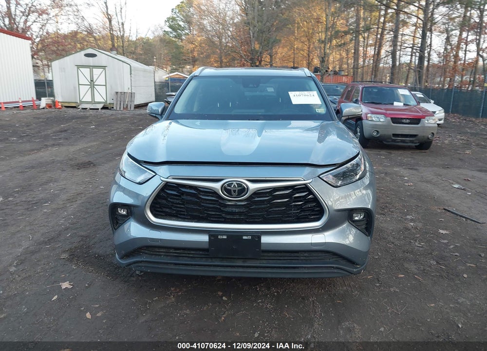2023 TOYOTA HIGHLANDER XLE VIN: 5TDKDRBH2PS029477