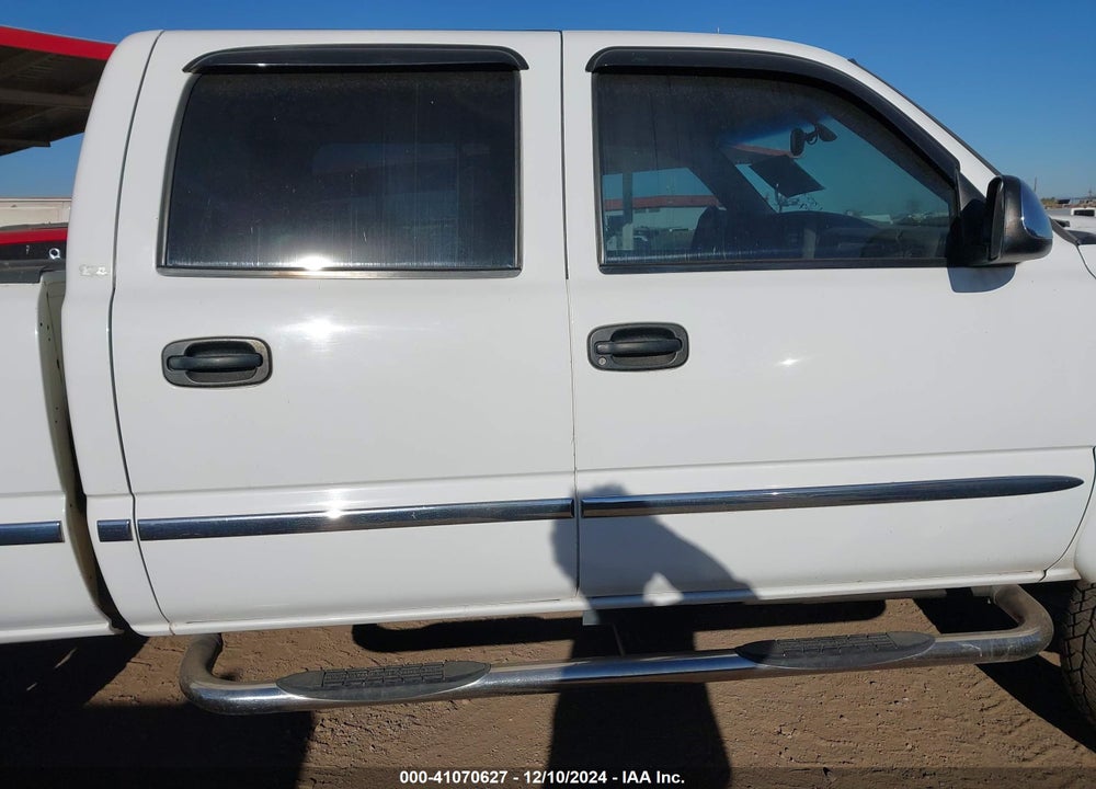 2002 GMC SIERRA 1500HD SLE VIN: 1GTGK13U22F212525